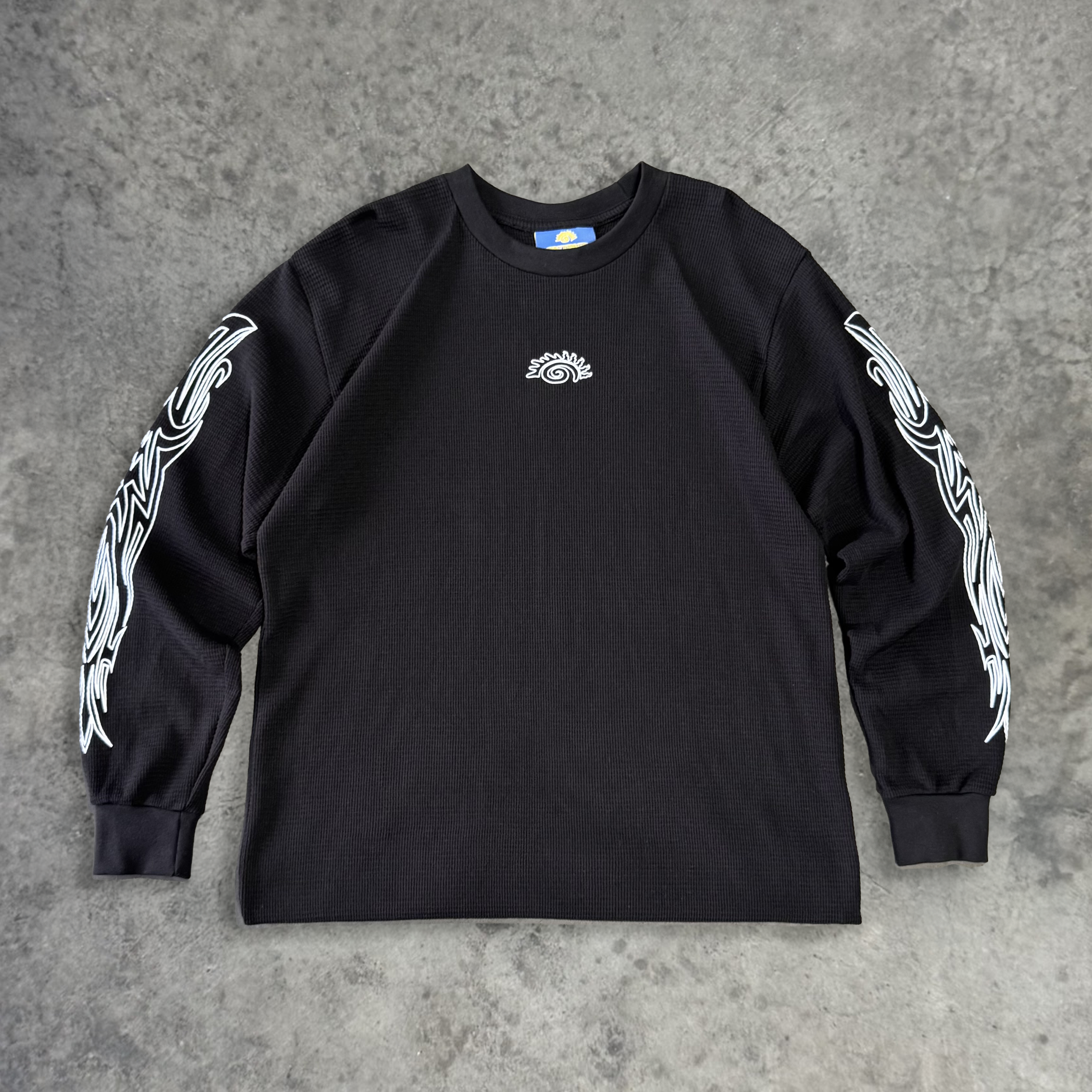 BLACK AZTEC THERMAL – Live Abstract