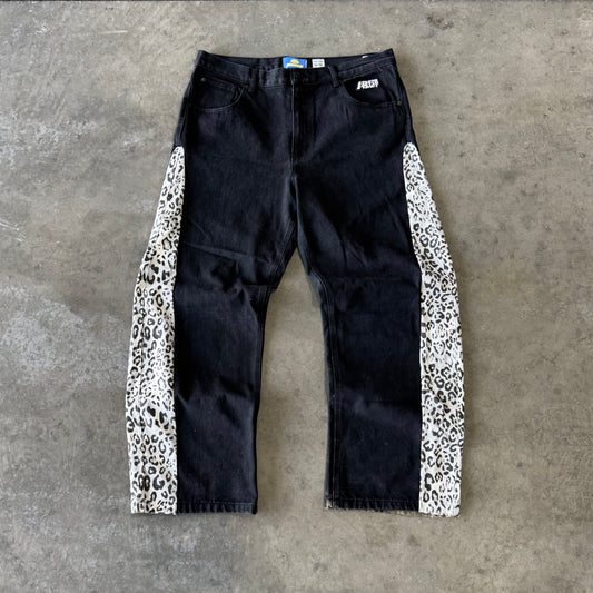 BLACK LEOPARD PRINT JEANS